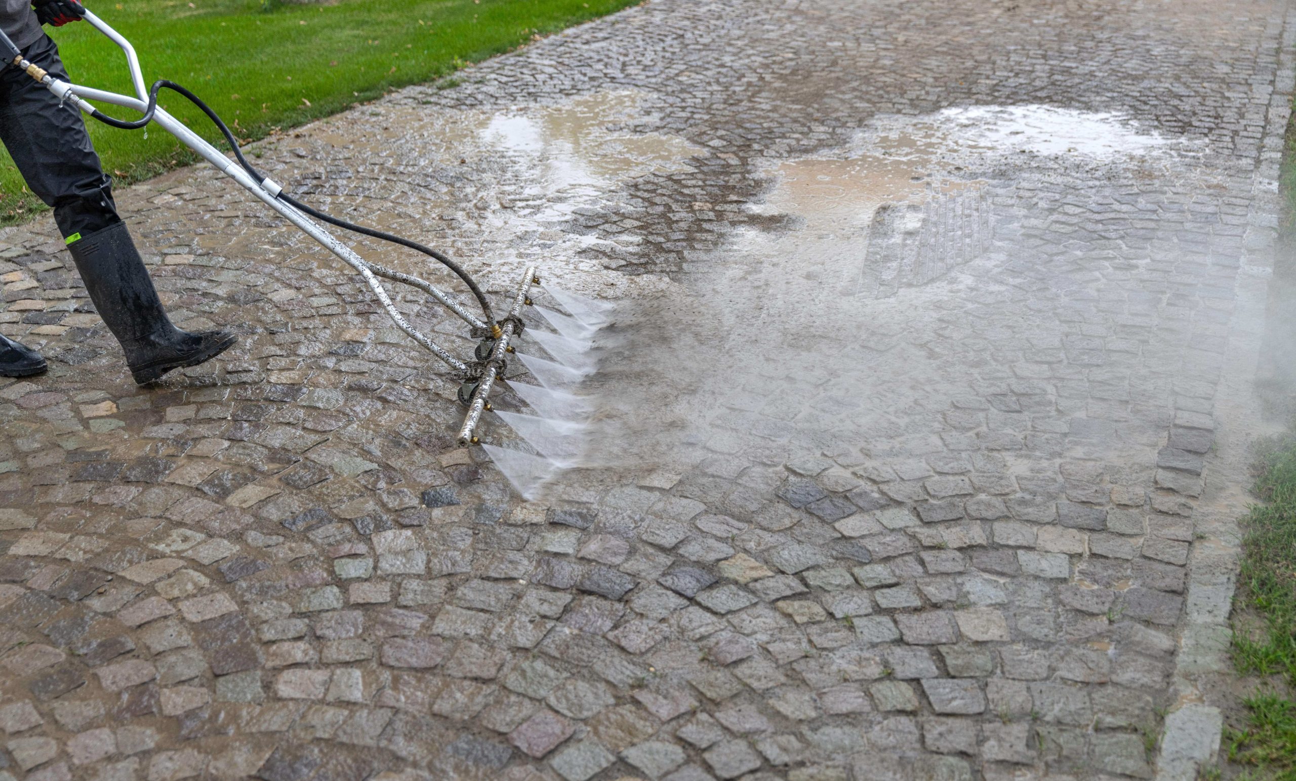 Driveway Pressure Washing Sutton SM1/SM2