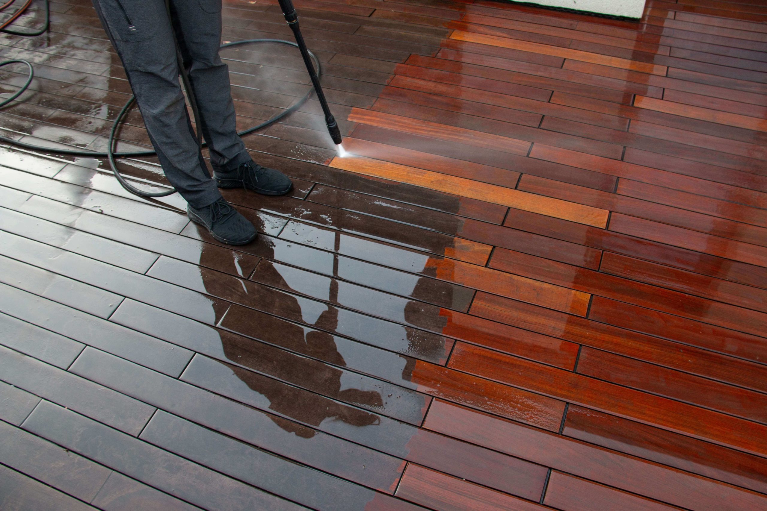 Decking Power Washing Sutton SM1/SM2